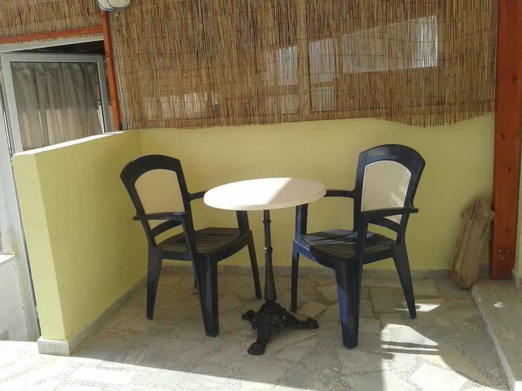 Yiannis Apartments Mastichari  Buitenkant foto