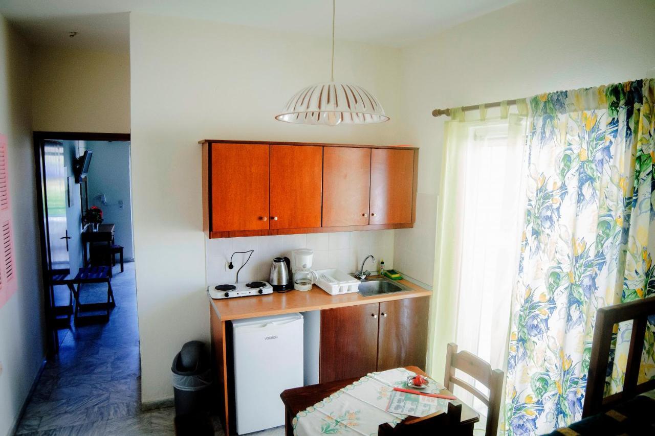Yiannis Apartments Mastichari  Buitenkant foto